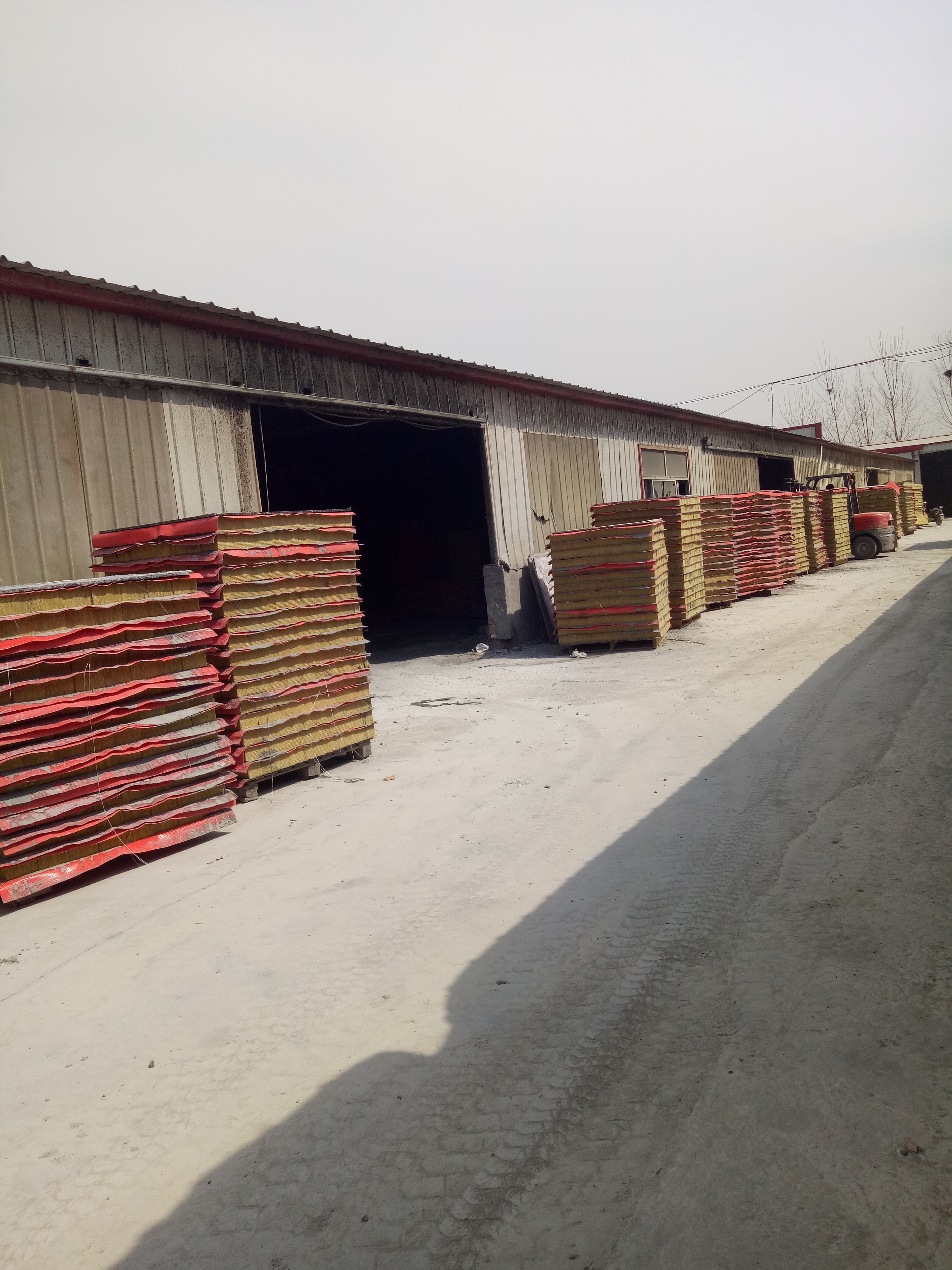 巖棉復(fù)合板 外墻復(fù)合板