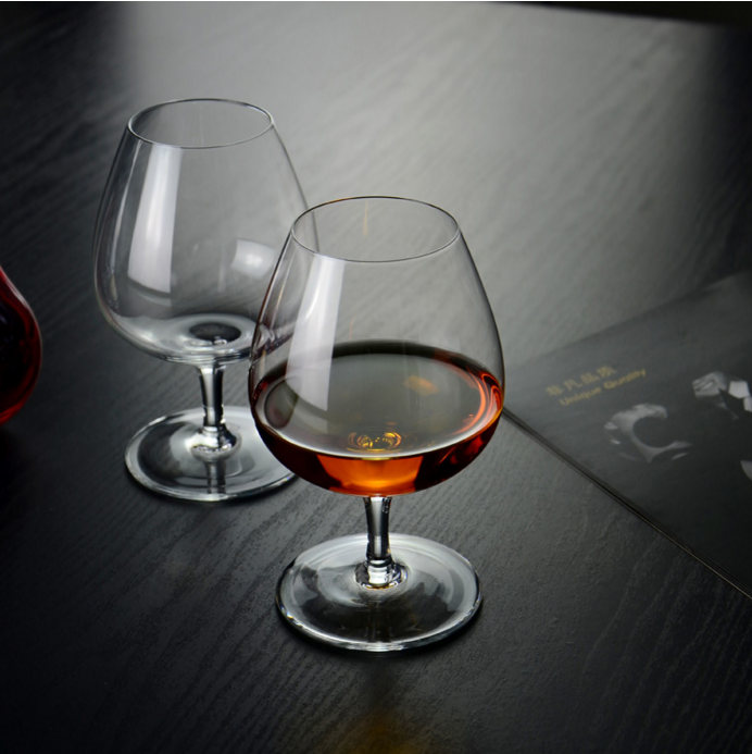 供應(yīng)普通玻璃高腳杯 高腳杯 紅酒杯 白葡萄酒杯 普通玻璃 高腳杯 高腳杯 供應(yīng)普通玻璃高腳杯 紅酒杯