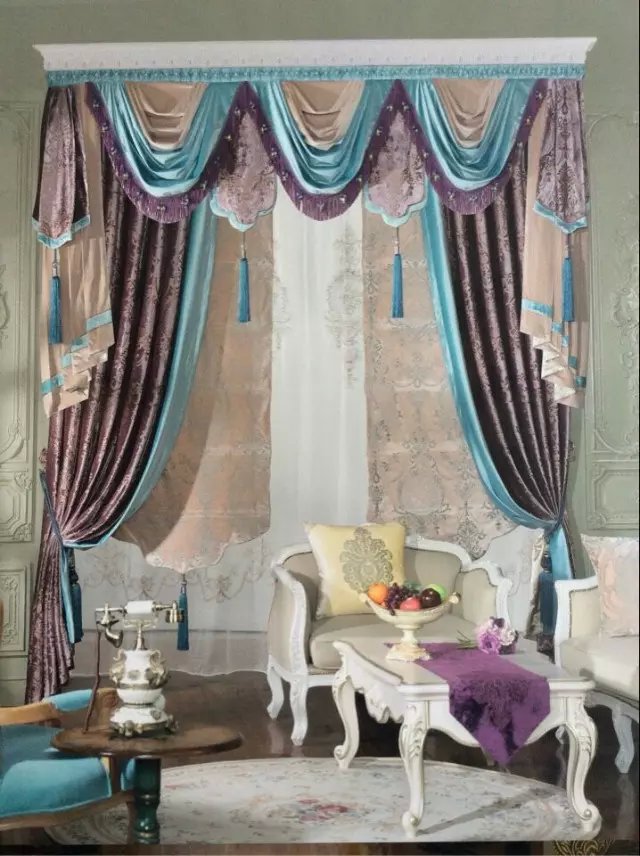 窗簾故事的發(fā)展是怎樣的呢？