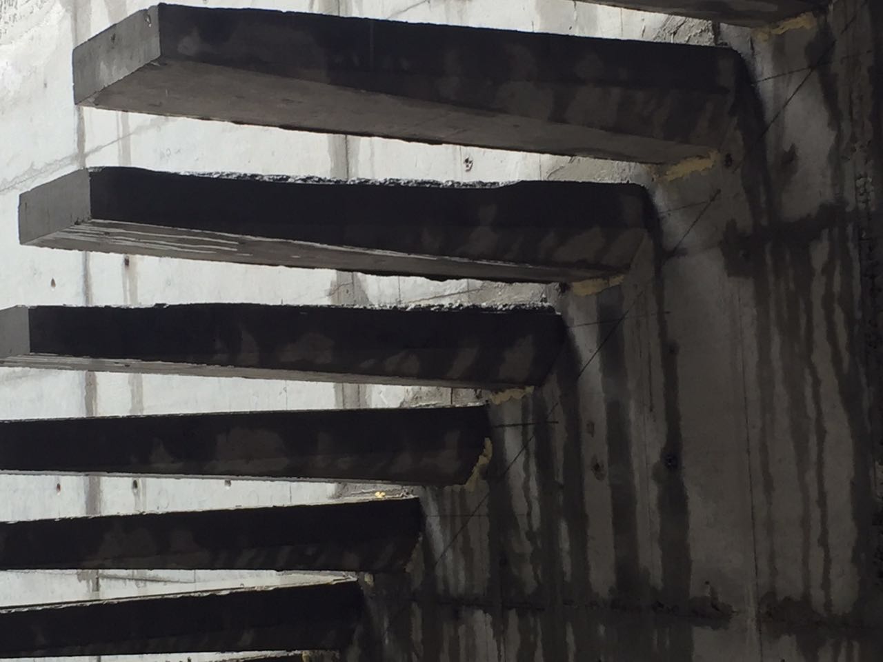 鮑氏改造復(fù)式樓倒水泥樓板的優(yōu)勢