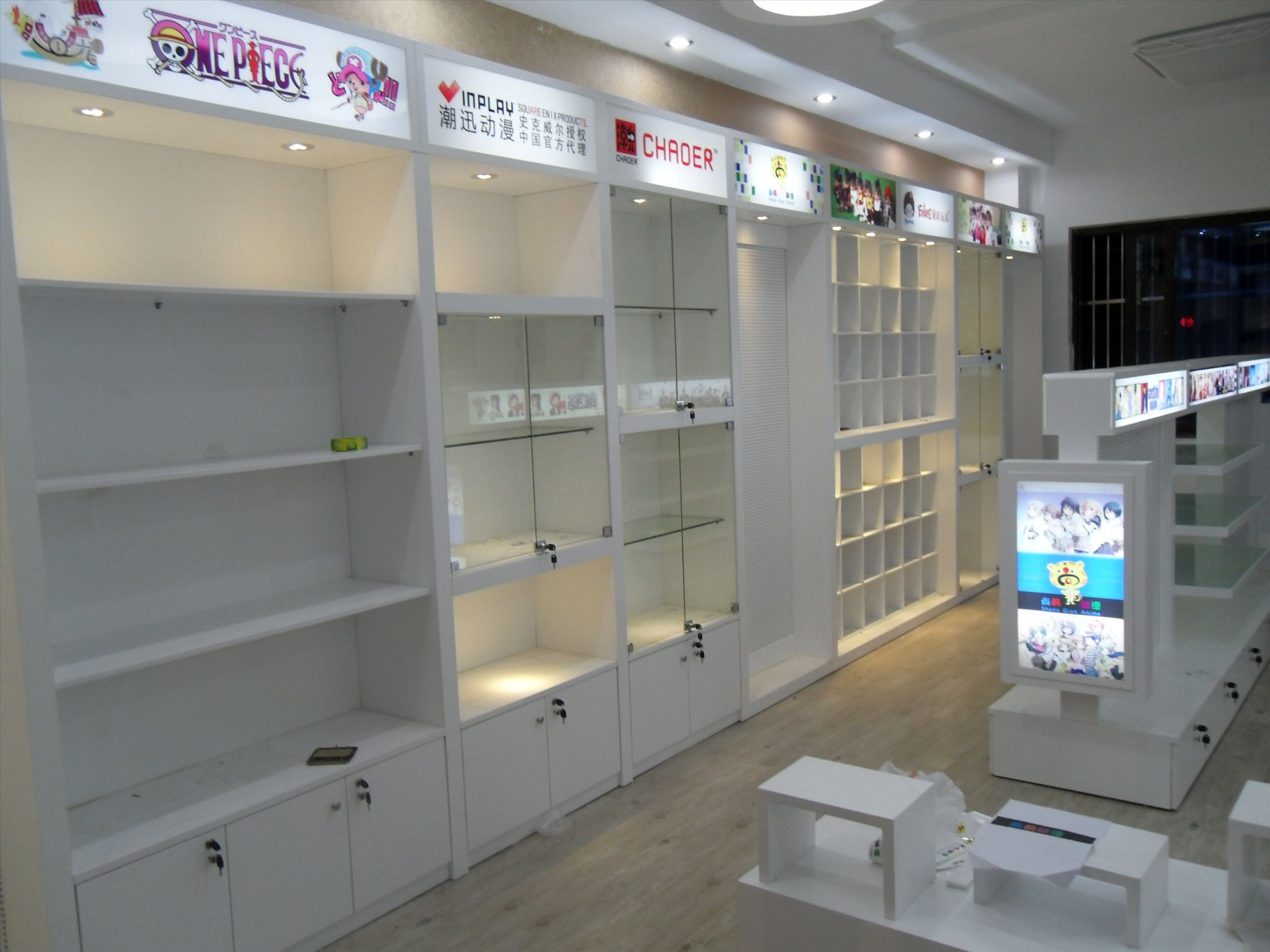 出售禮品展柜、供應(yīng)禮品展柜、禮品展柜價格 南陽展柜 南陽展柜哪家好 南陽展柜廠家直銷 南陽展柜供應(yīng)商