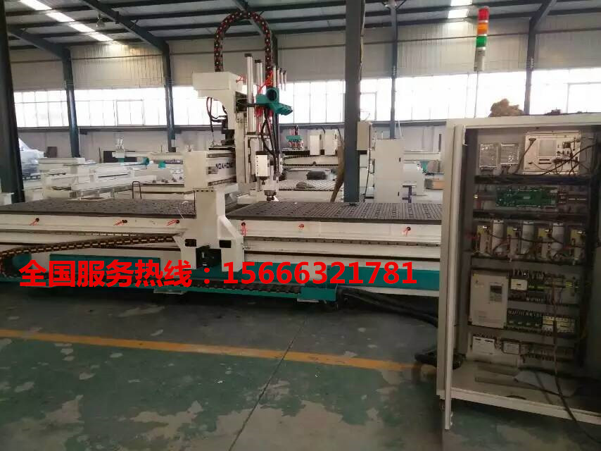 定制板式櫥柜衣柜三合一木工數控設備開料機_木工數控設備開料機