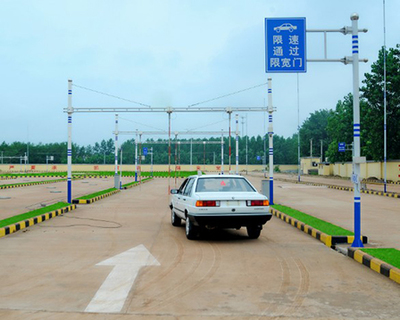 龍崗哪里學(xué)車駕校好 學(xué)員學(xué)車接送 學(xué)車多少錢不亂收費(fèi)態(tài)度好