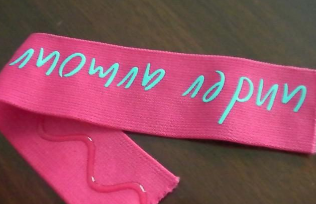 織帶防滑涂點(diǎn) 花邊涂點(diǎn) 織帶涂點(diǎn) 布片點(diǎn)珠 硅膠涂點(diǎn)廠家