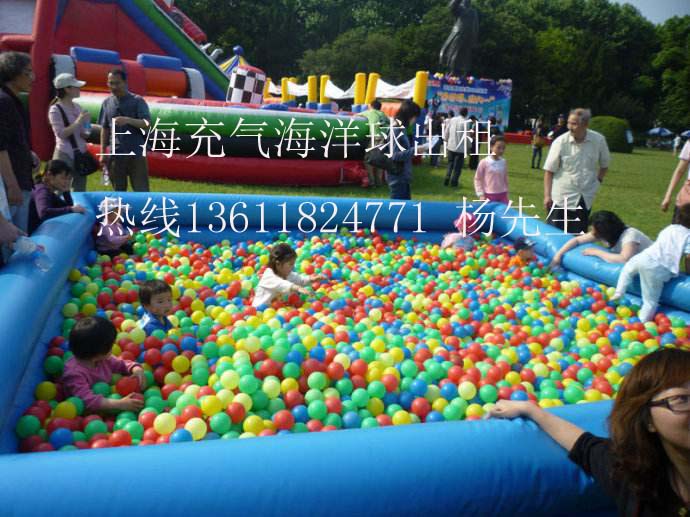 上海房產(chǎn)暖場活動設(shè)備充氣城堡充氣滑梯出租80平迪士尼充氣城堡出租