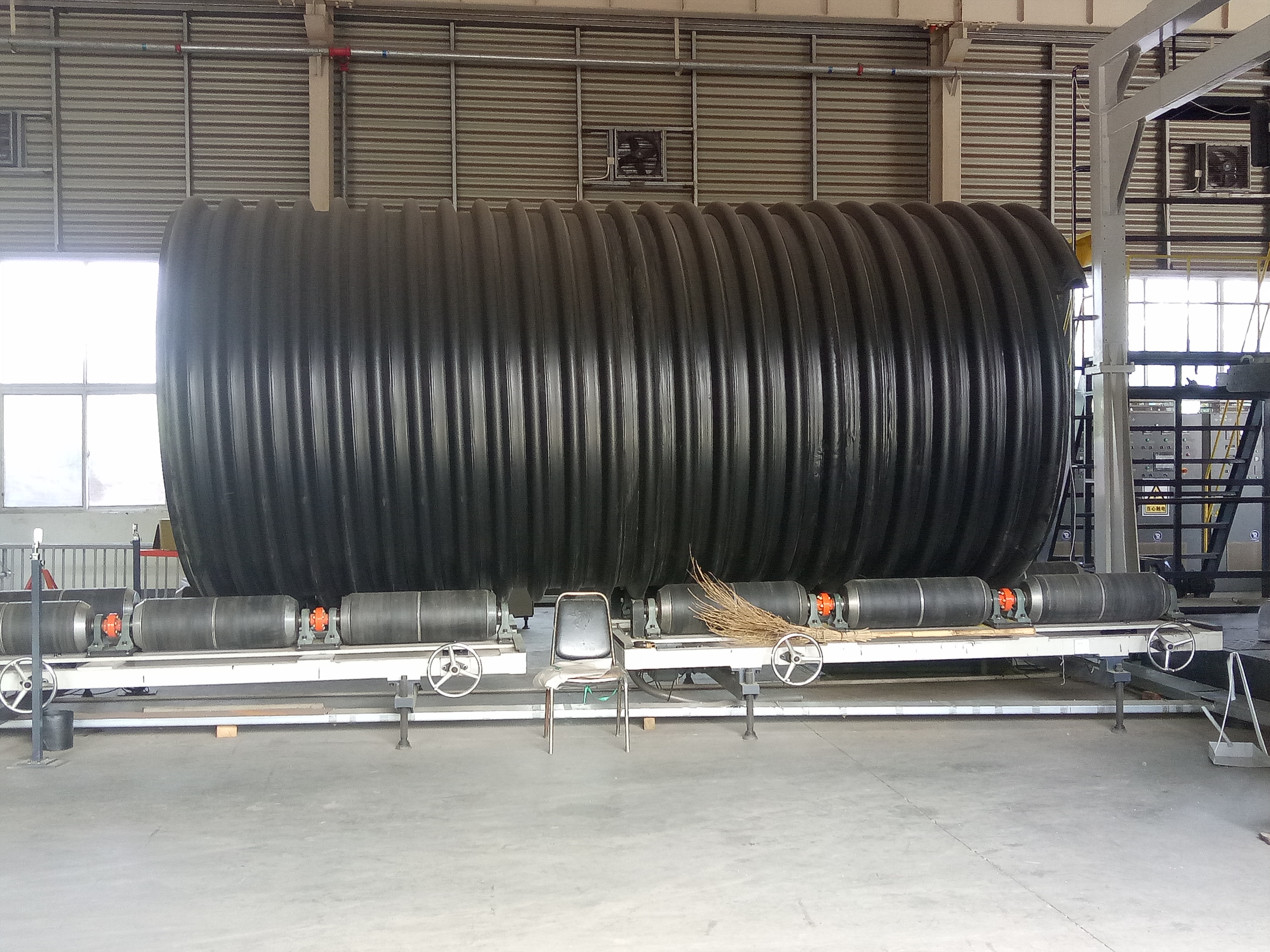 PE鋼帶纏繞波紋管