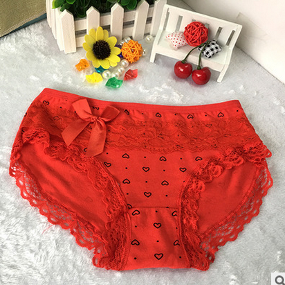 新品上市 蕾絲少女三角褲 心型少女內(nèi)褲 透氣舒適女士?jī)?nèi)褲 批發(fā)