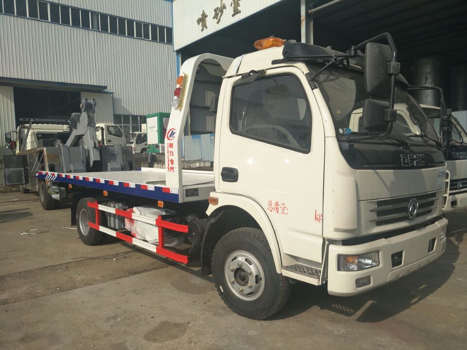 湖北程力清障車(chē)廠(chǎng)家直銷(xiāo)*惠