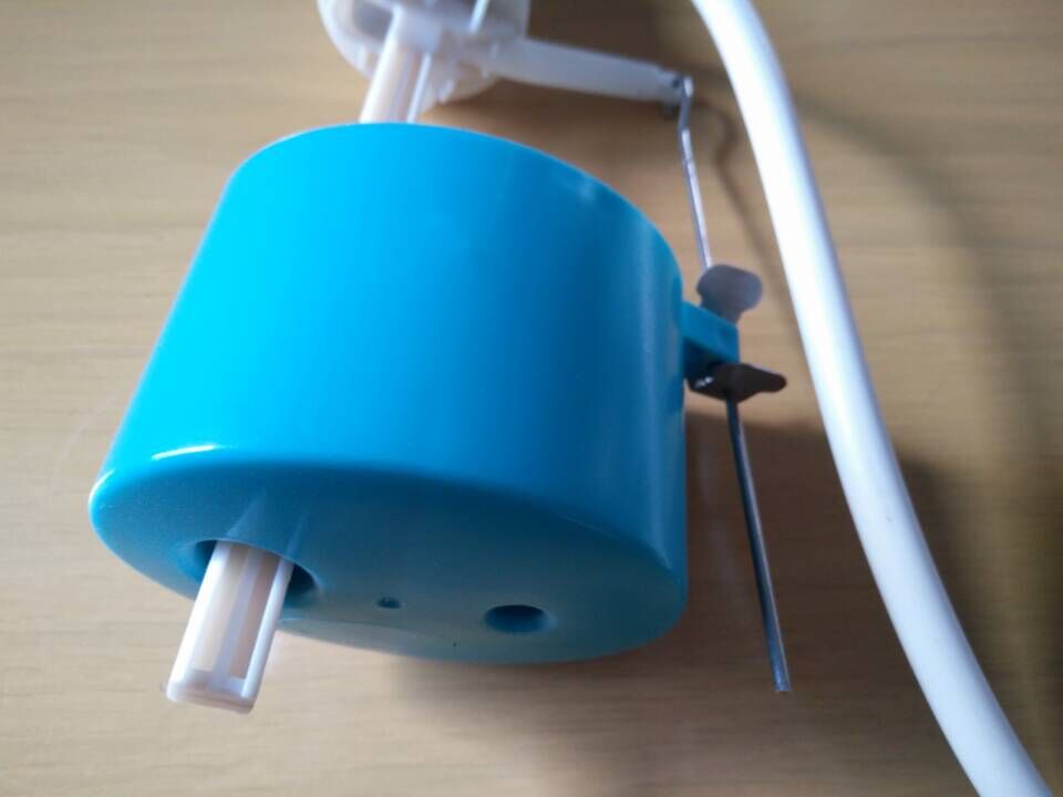 馬桶配件水箱進(jìn)水閥簡易式進(jìn)水閥