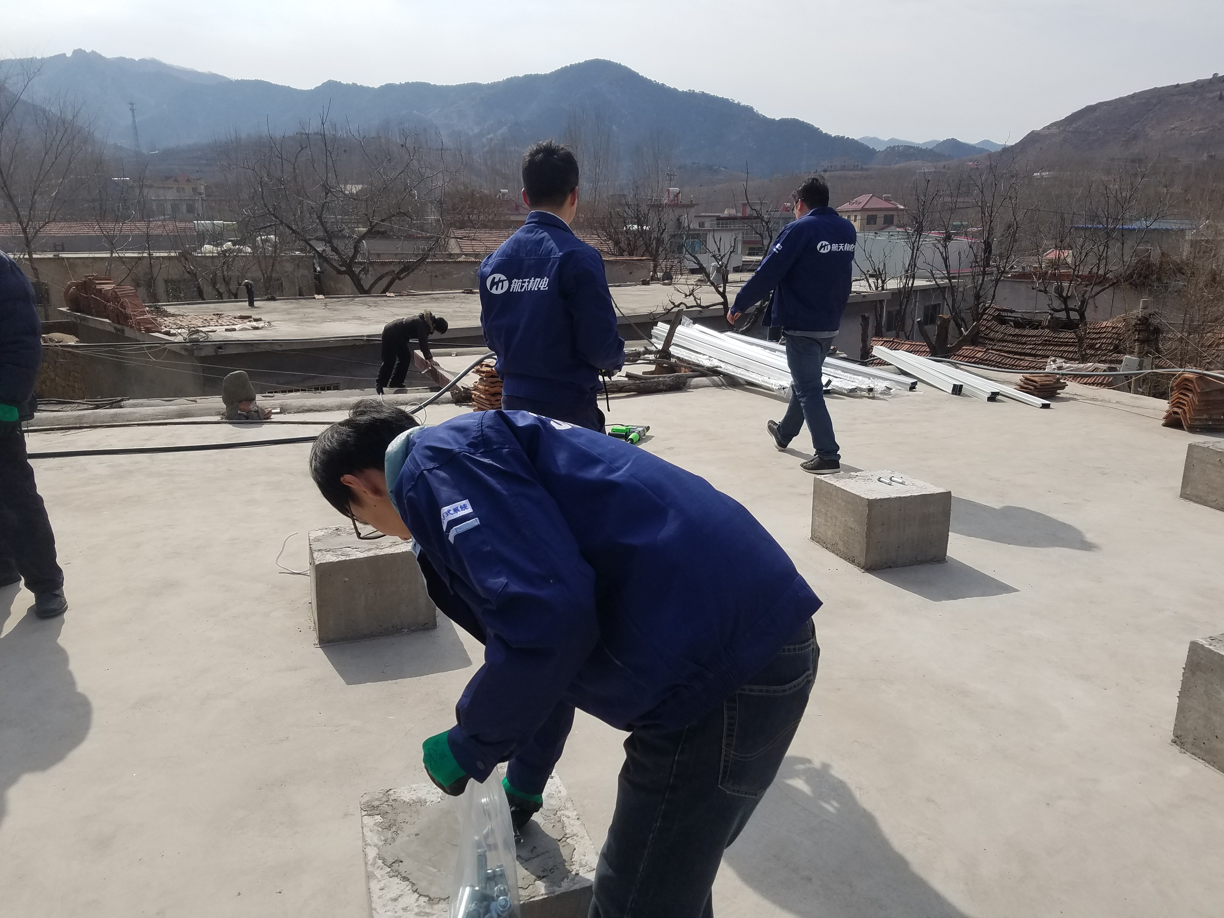 分布式光伏招商電話 中小型航天機電太陽能分布式光伏發(fā)電系統(tǒng)