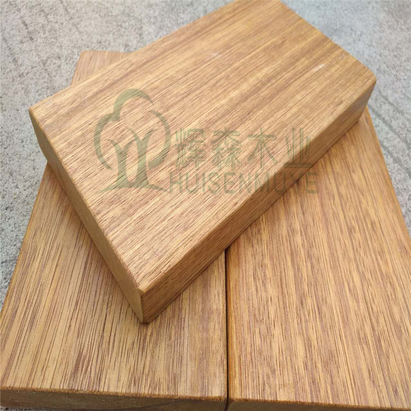 發(fā)布菠蘿格防腐木信息印尼菠蘿格免費(fèi)提供菠蘿格樣品菠蘿格現(xiàn)貨規(guī)格