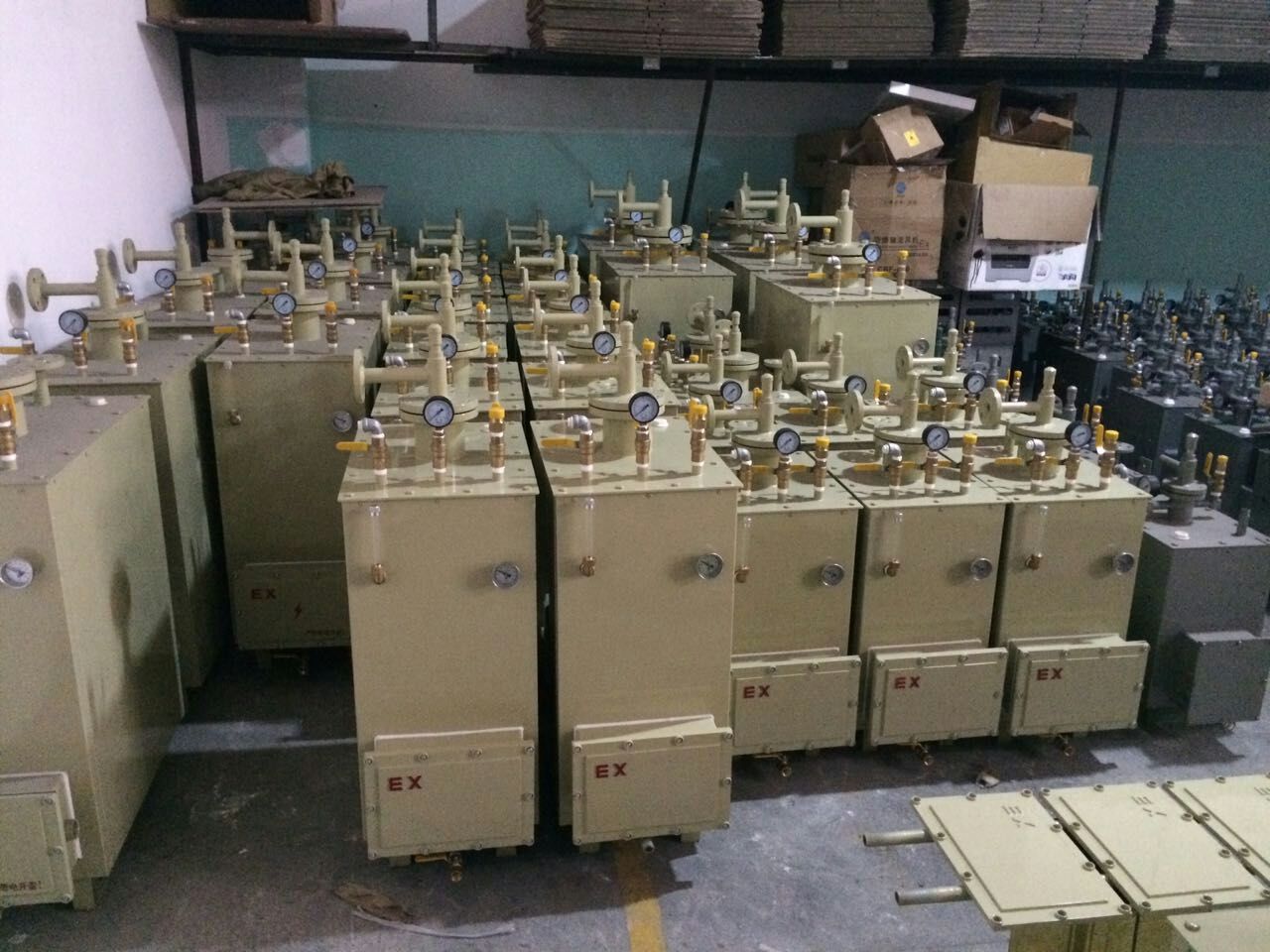 廠家直銷 宏碩液化氣氣化爐 電加熱氣化器 壁掛20KG--600KG落地氣化爐