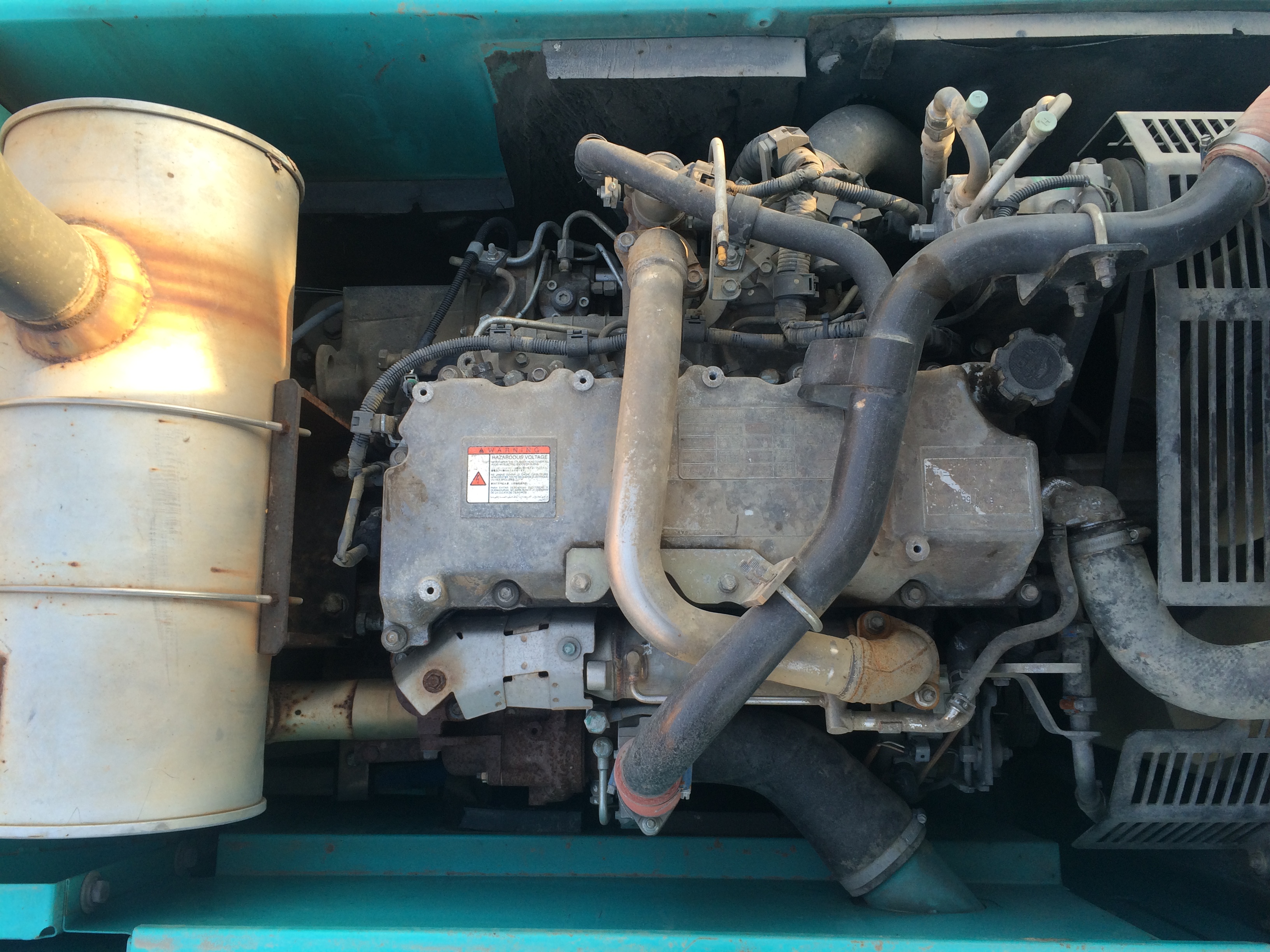 二手挖掘機市場神鋼210挖掘機