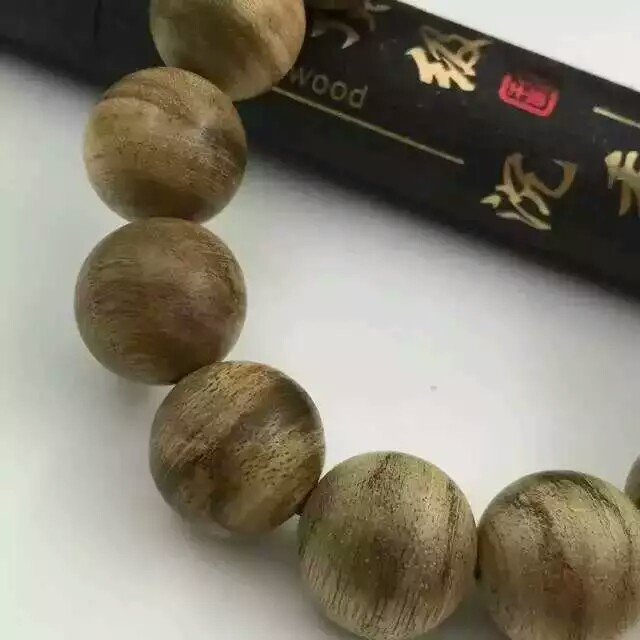 沉香手鐲零售
