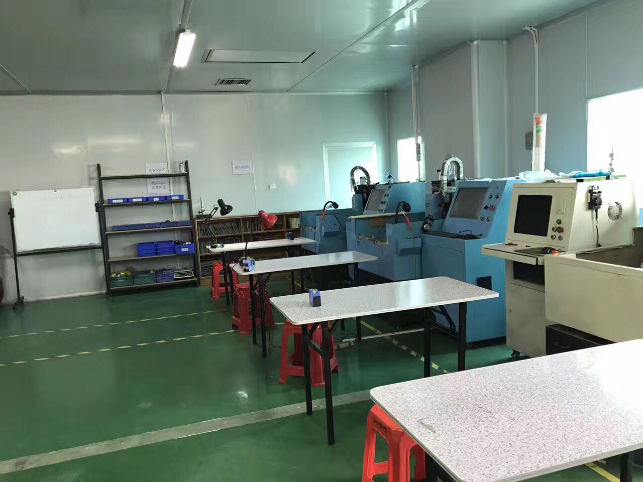 貼鎳片加工/手機(jī)貼鎳片/手機(jī)殼精雕/手機(jī)殼鑼孔/手機(jī)套鑼孔