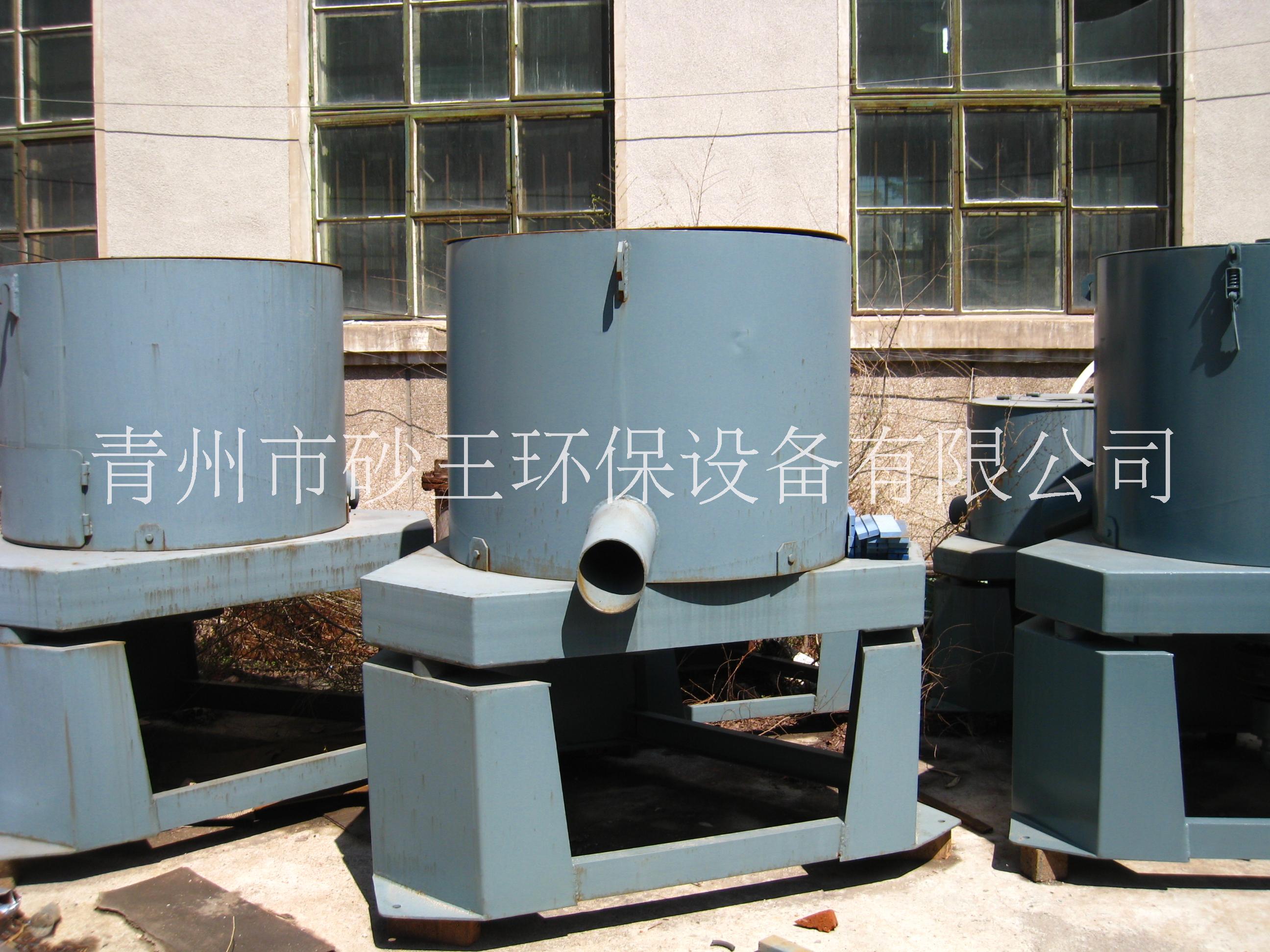陸地淘金篩設(shè)備廠家報(bào)價(jià)_小型淘金設(shè)備價(jià)格_可移動(dòng)式淘金篩報(bào)價(jià)