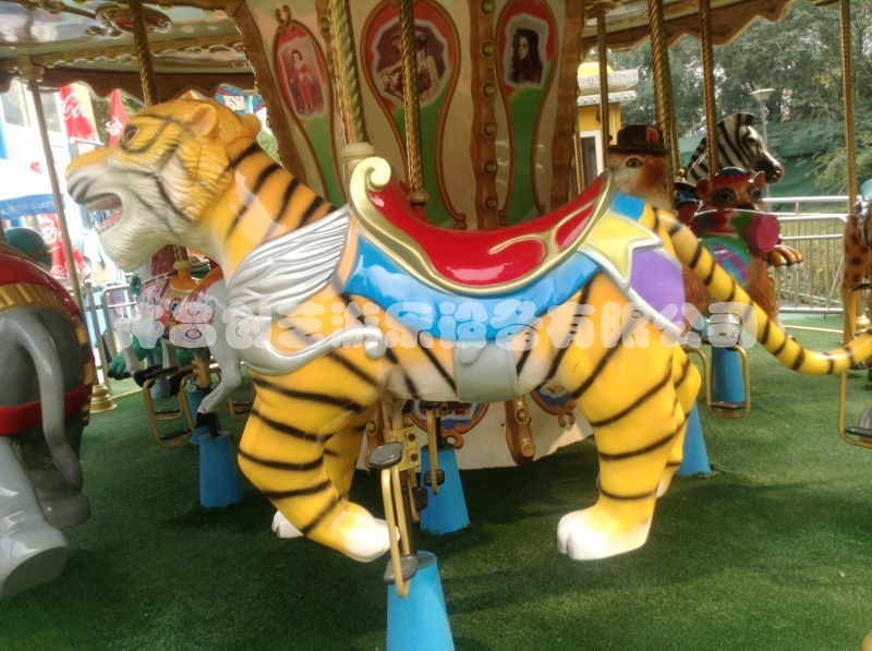 2017新豪華轉(zhuǎn)馬 轉(zhuǎn)馬生產(chǎn)廠家 旋轉(zhuǎn)木馬 旋轉(zhuǎn)木馬價(jià)格