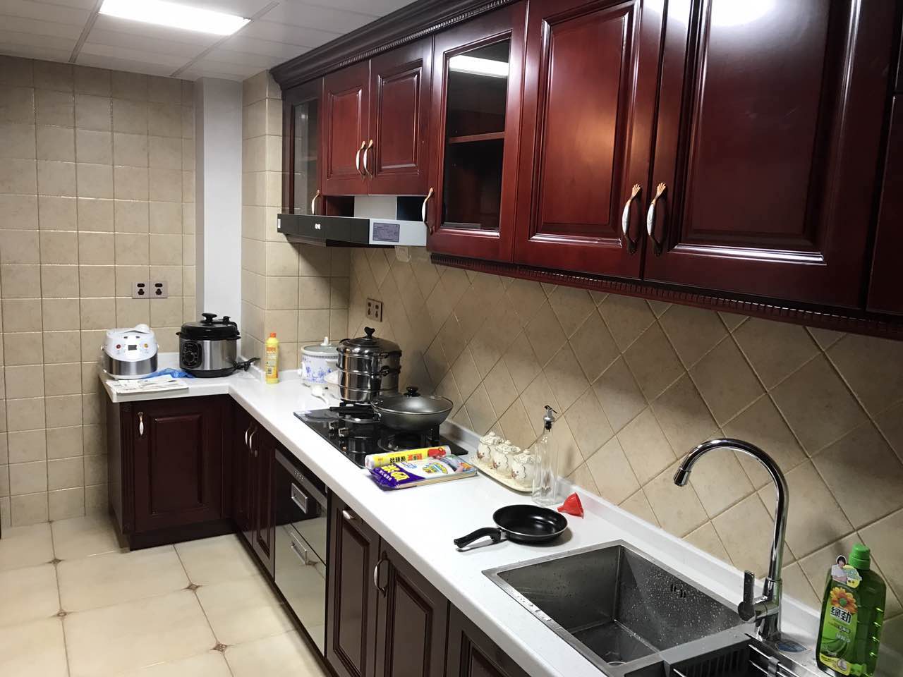 余杭睿兔實木櫥柜定制 余杭睿兔實木櫥柜真實木真口碑 睿兔實木整體櫥柜定制