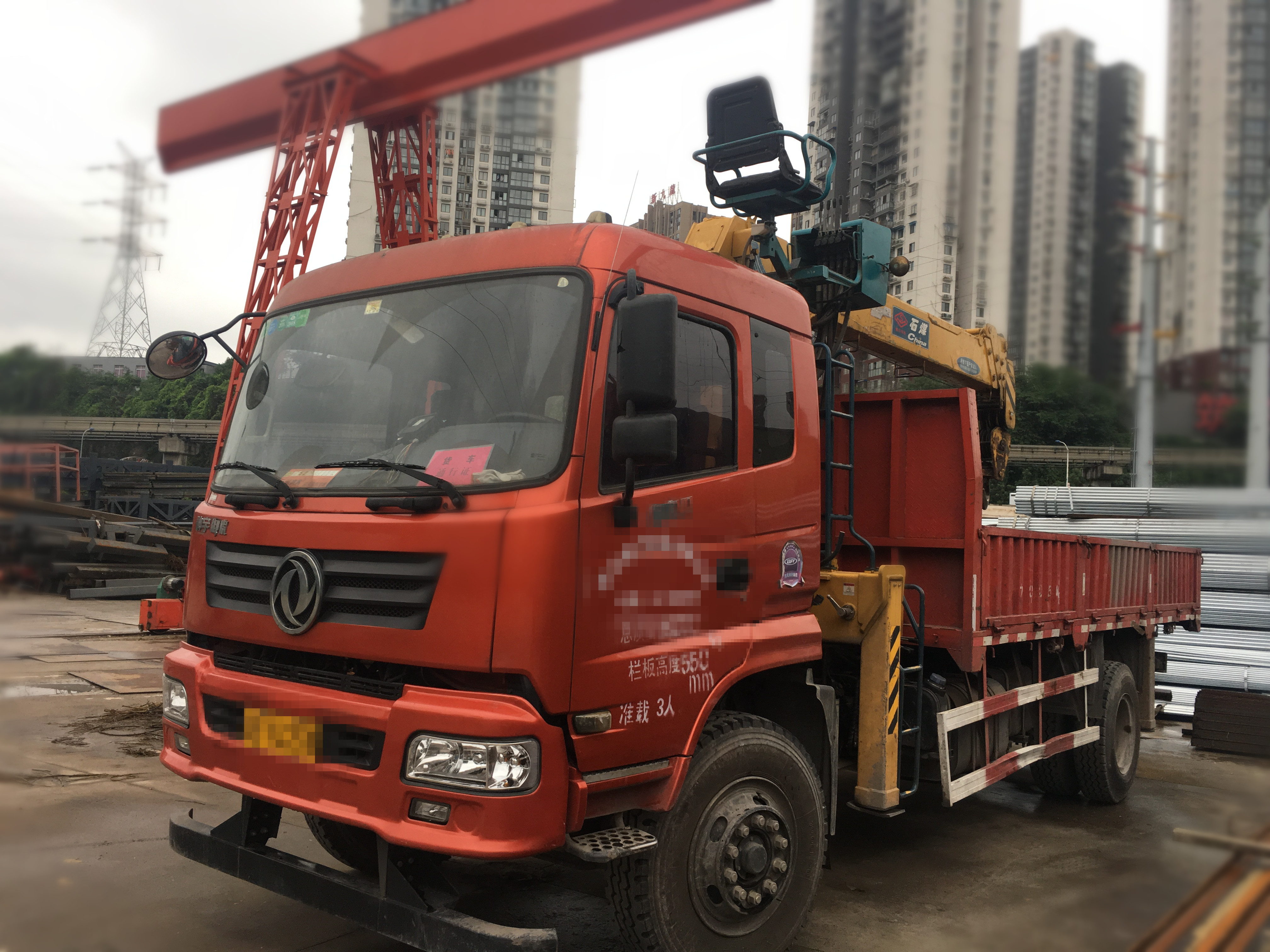 重慶隨車吊出租重慶8噸隨車吊出租重慶吊裝公司