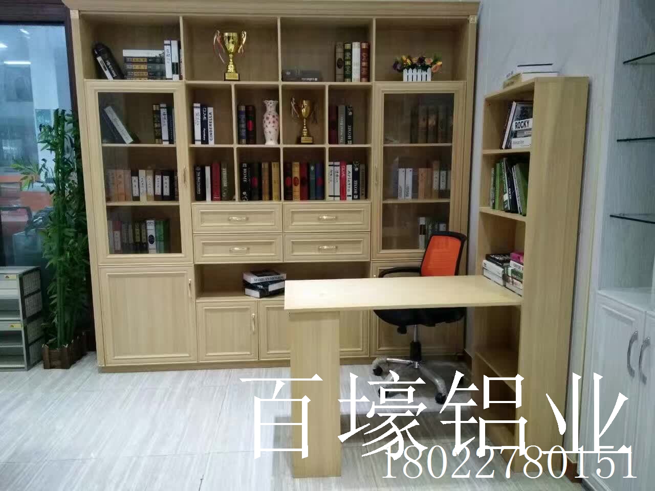 全鋁衣柜、全鋁櫥柜、全鋁浴室柜、不變形不發(fā)霉、不起泡、綠色環(huán)保