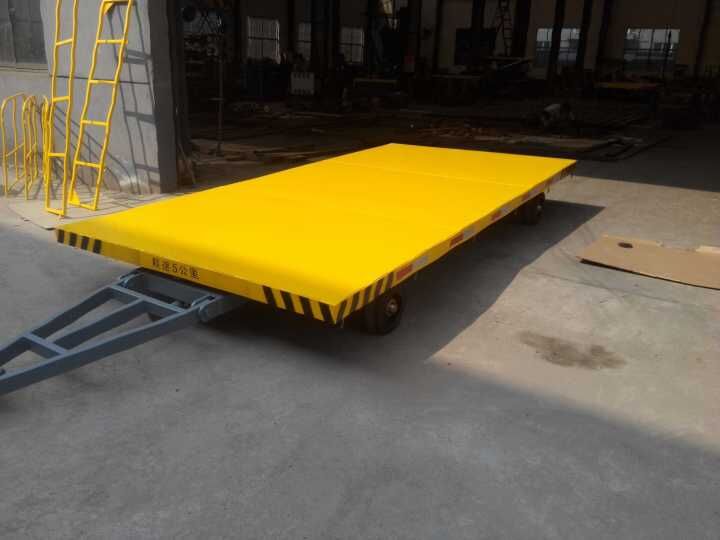廠家定制平板拖車，平板拖掛車，平板車，牽引平板車，場(chǎng)內(nèi)運(yùn)輸車