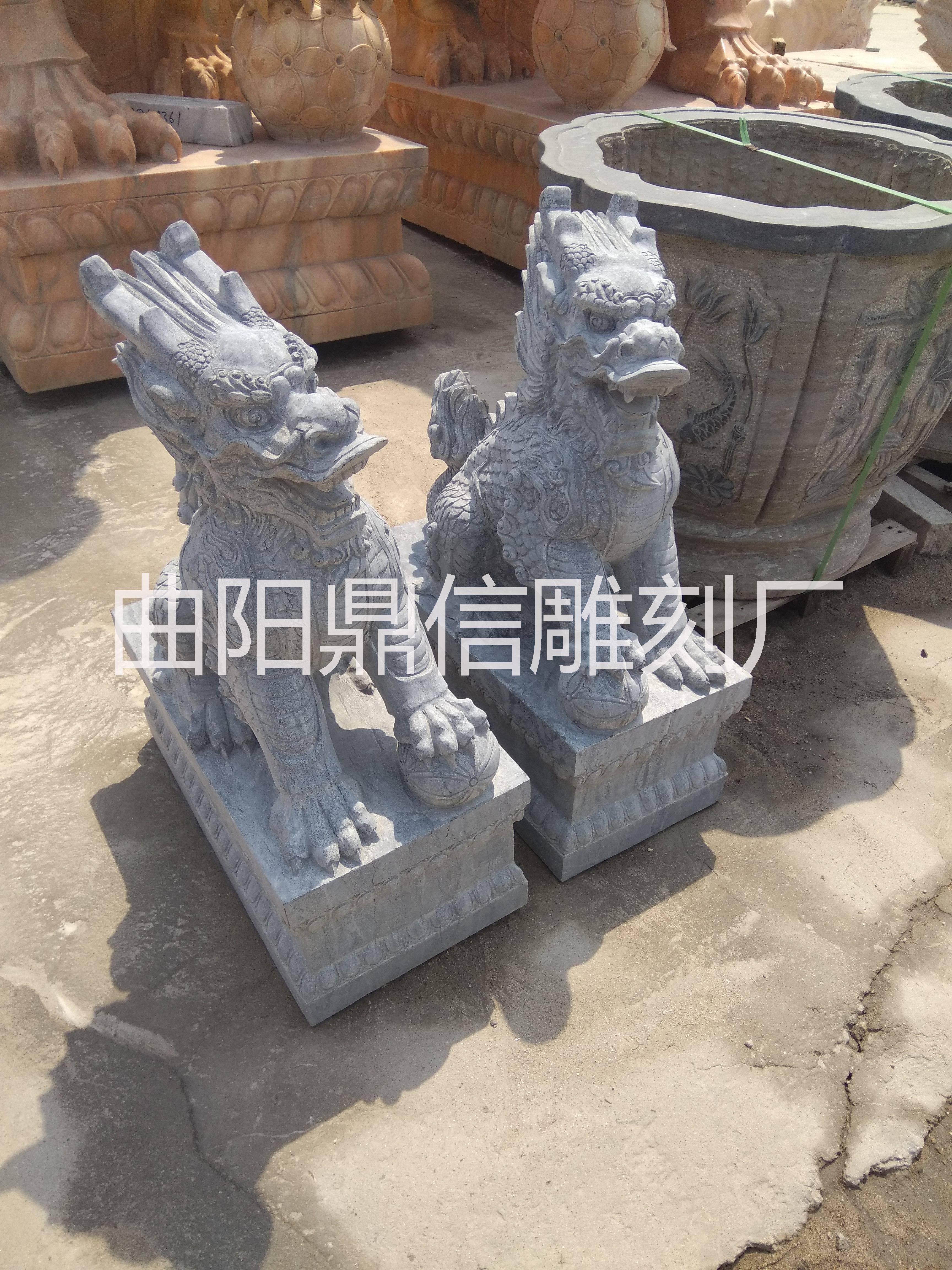 現(xiàn)貨供應(yīng)石雕麒麟 晚霞紅麒麟 雕刻動物