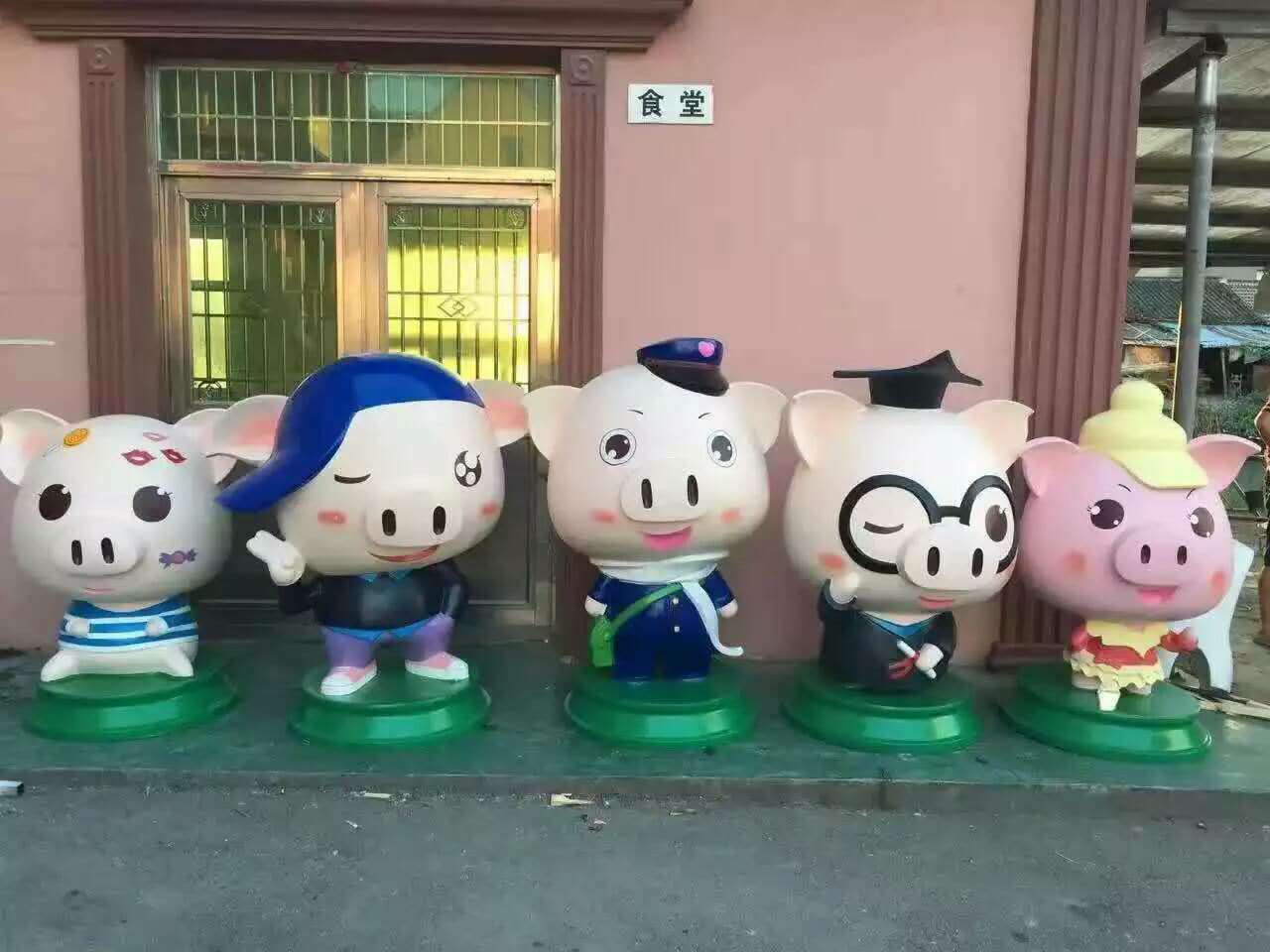 卡通玻璃鋼動(dòng)漫 卡通玻璃鋼擺件   卡通玻璃鋼擺件  玻璃鋼雕塑 卡通玻璃鋼擺件  玻璃鋼雕塑出售