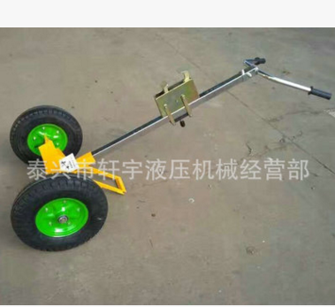 圓桶升高翻轉(zhuǎn)車 圓桶搬運(yùn)裝卸翻轉(zhuǎn)車 手動(dòng)液壓油桶倒料翻轉(zhuǎn)車批發(fā)
