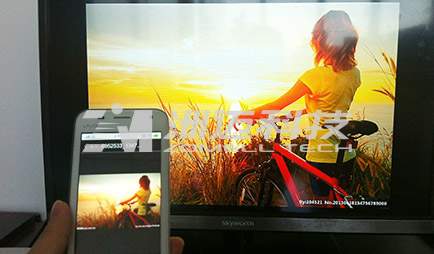 互動(dòng)系統(tǒng)軟件互動(dòng)系統(tǒng)軟件包括互動(dòng)游戲開發(fā)軟件、多點(diǎn)觸控系統(tǒng)軟件