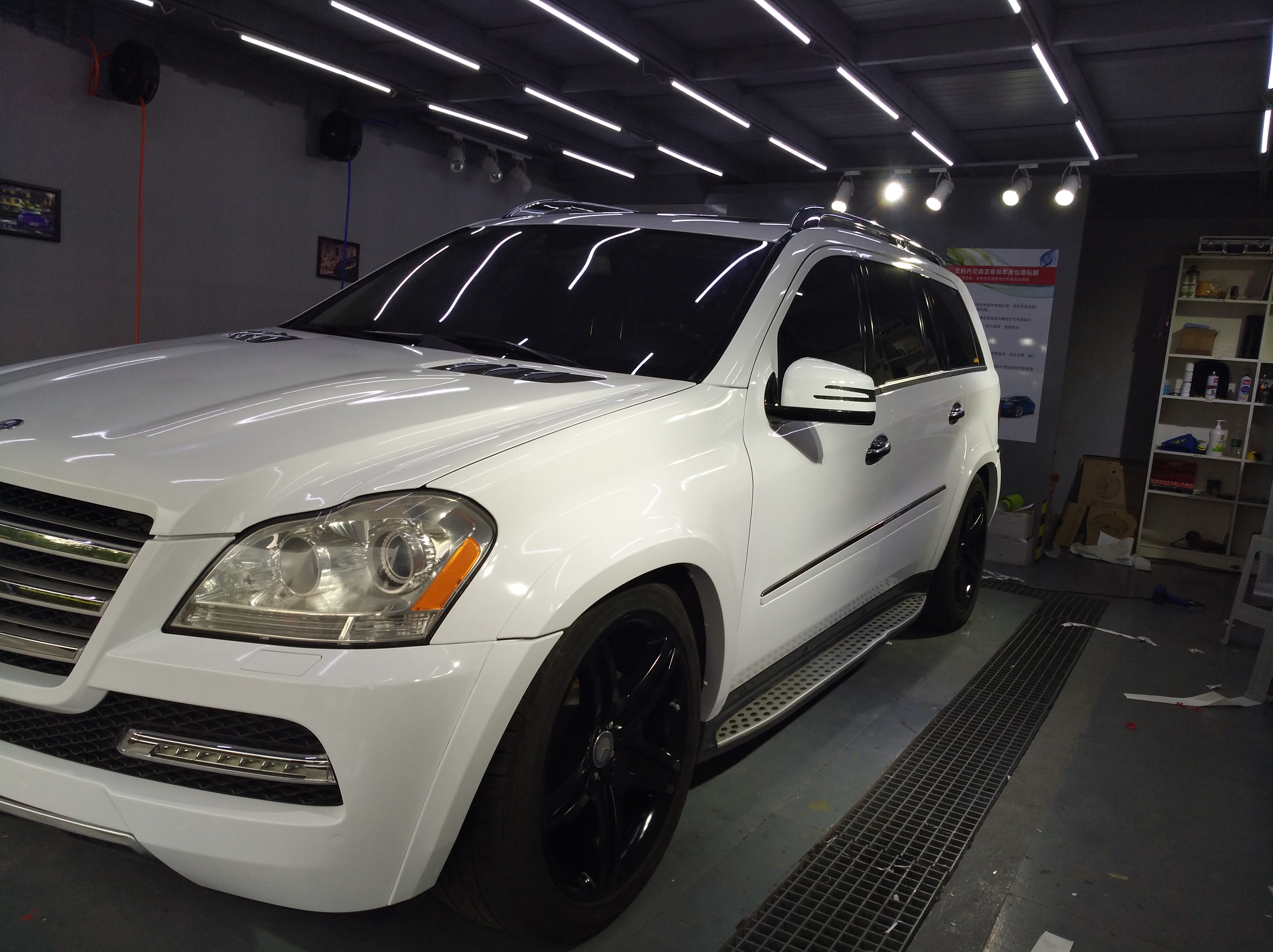 成都改色貼膜店 成都本地改色貼膜店 成都本地車身改色貼膜店