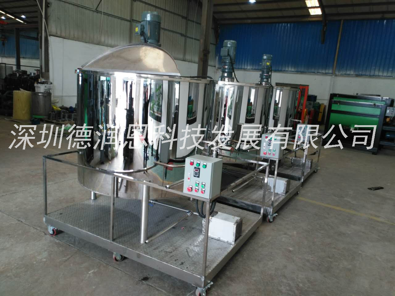 洗潔精生產(chǎn)設(shè)備|小型洗潔精生產(chǎn)設(shè)備