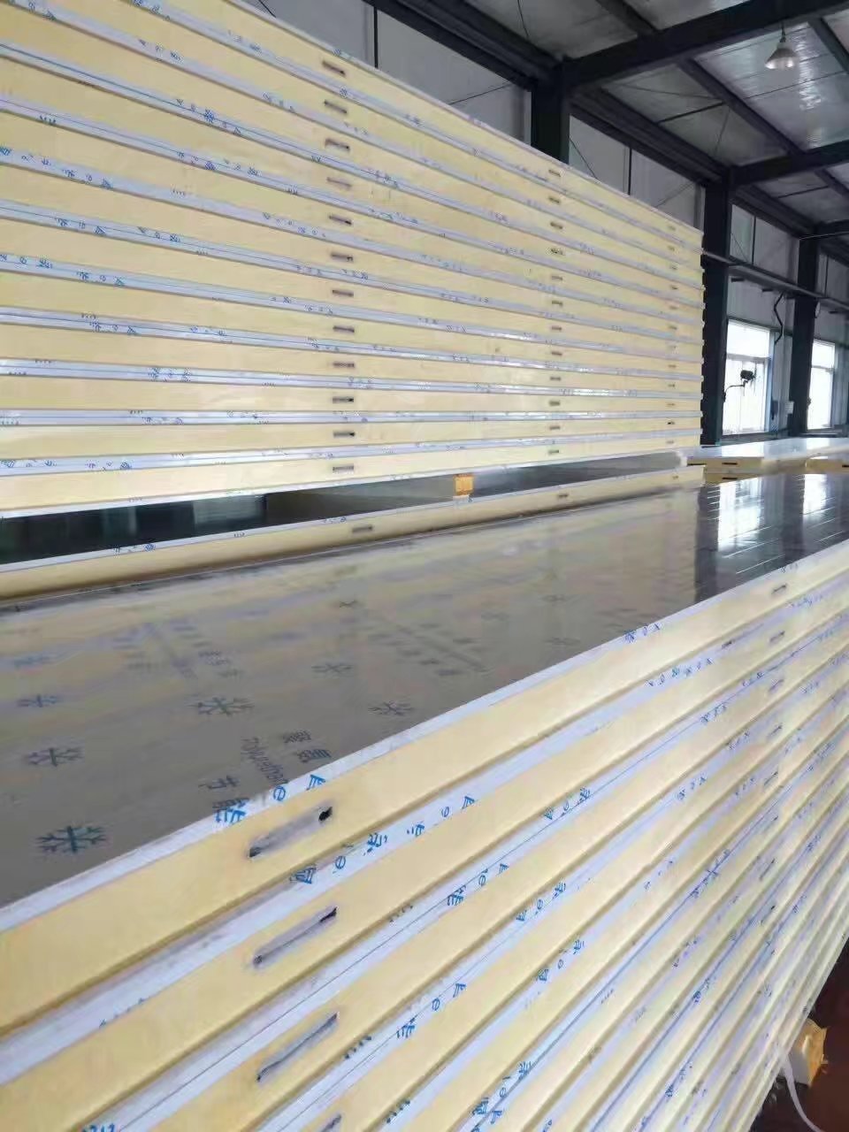 沈陽(yáng)華贏新型板材，金屬防火墻板， 鞍山華贏新型板材，金屬防火墻板，