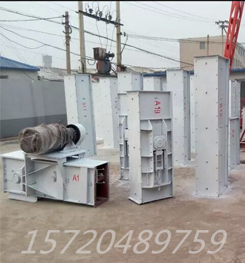 鏈?zhǔn)焦伟遢斔蜋C(jī) 輸送設(shè)備有售  刮板輸送機(jī)