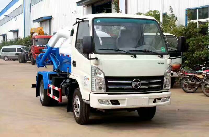 可以上藍(lán)牌的吸污車