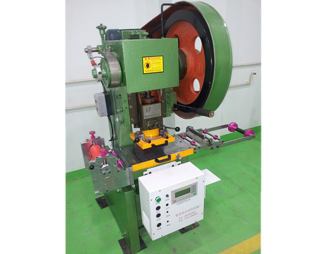 供應(yīng)泡棉自動沖床