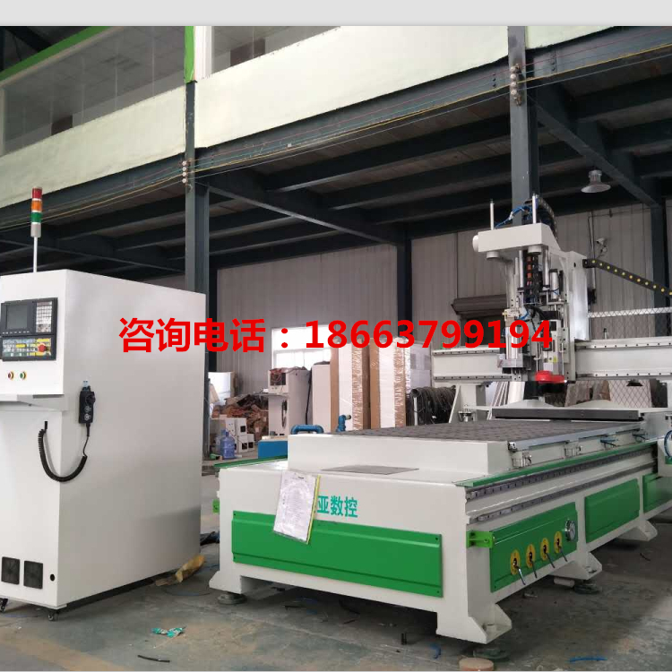 買(mǎi)自動(dòng)上下料開(kāi)料機(jī) 自動(dòng)下料平臺(tái)開(kāi)料機(jī) 板式家具數(shù)控下料機(jī) 櫥柜自動(dòng)上下料開(kāi)料機(jī)哪家好 自動(dòng)上下料開(kāi)料機(jī) 板式家具下料機(jī)