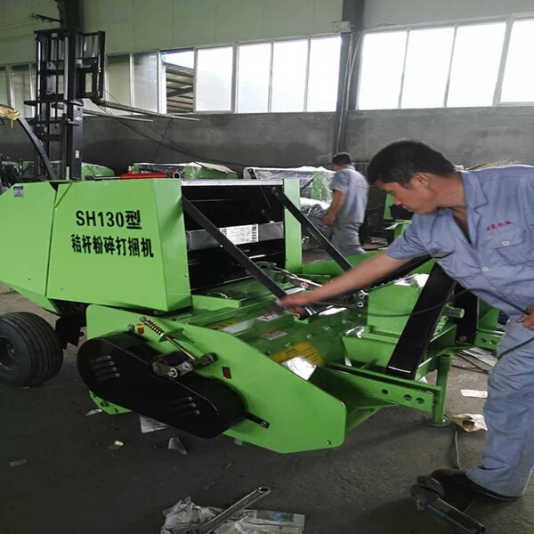 哪里賣 全自動(dòng)秸稈撿拾粉碎打捆機(jī)粉碎撿拾打捆機(jī)多少錢
