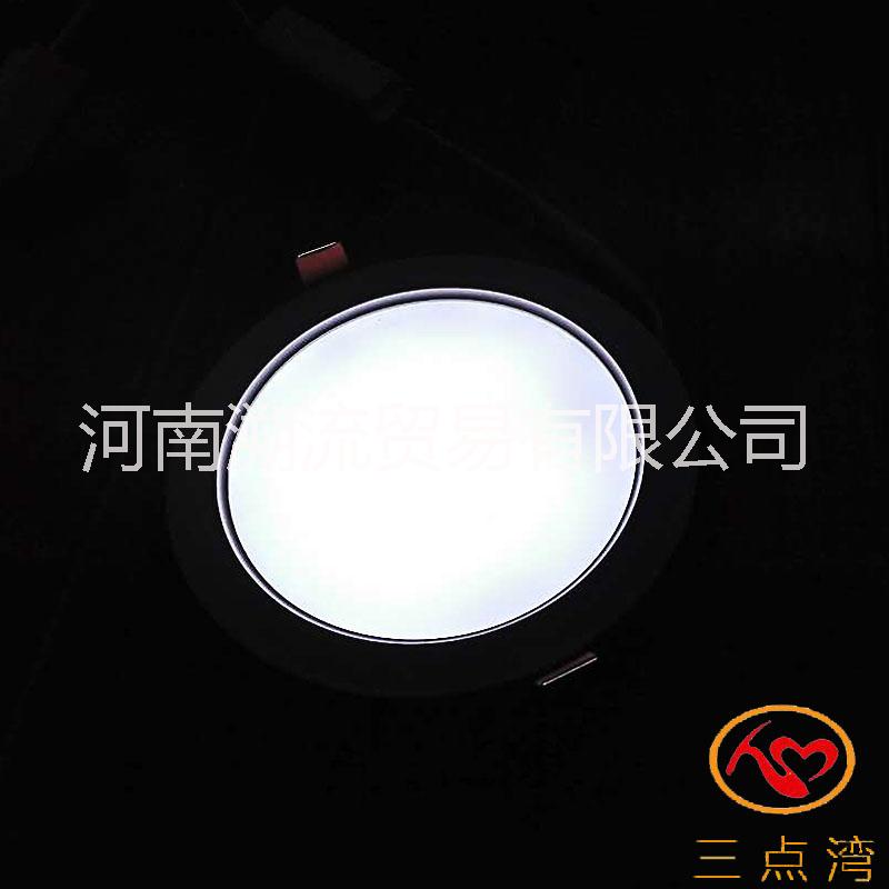 超薄面板燈的家裝效果及亮度好嗎