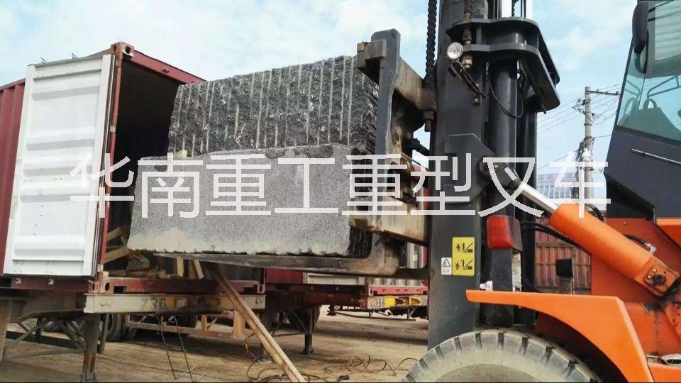 28噸叉車廠家供應生產(chǎn)鋼鐵石材港務物流行業(yè)28噸叉車優(yōu)惠銷售價格