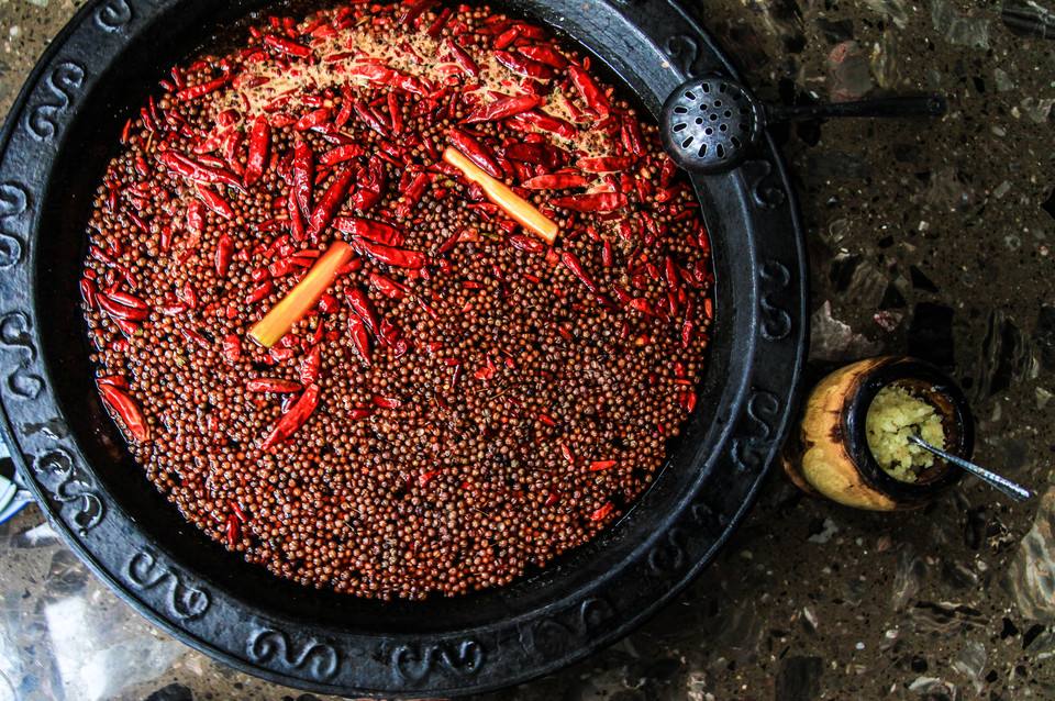 旋轉(zhuǎn)小火鍋培訓 小火鍋店加盟0費用 飲品奶茶哪家好