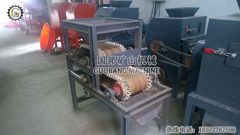 強(qiáng)磁選機(jī)|干選機(jī)干式磁選機(jī)|輥式磁選機(jī) 干式輥式磁選機(jī)