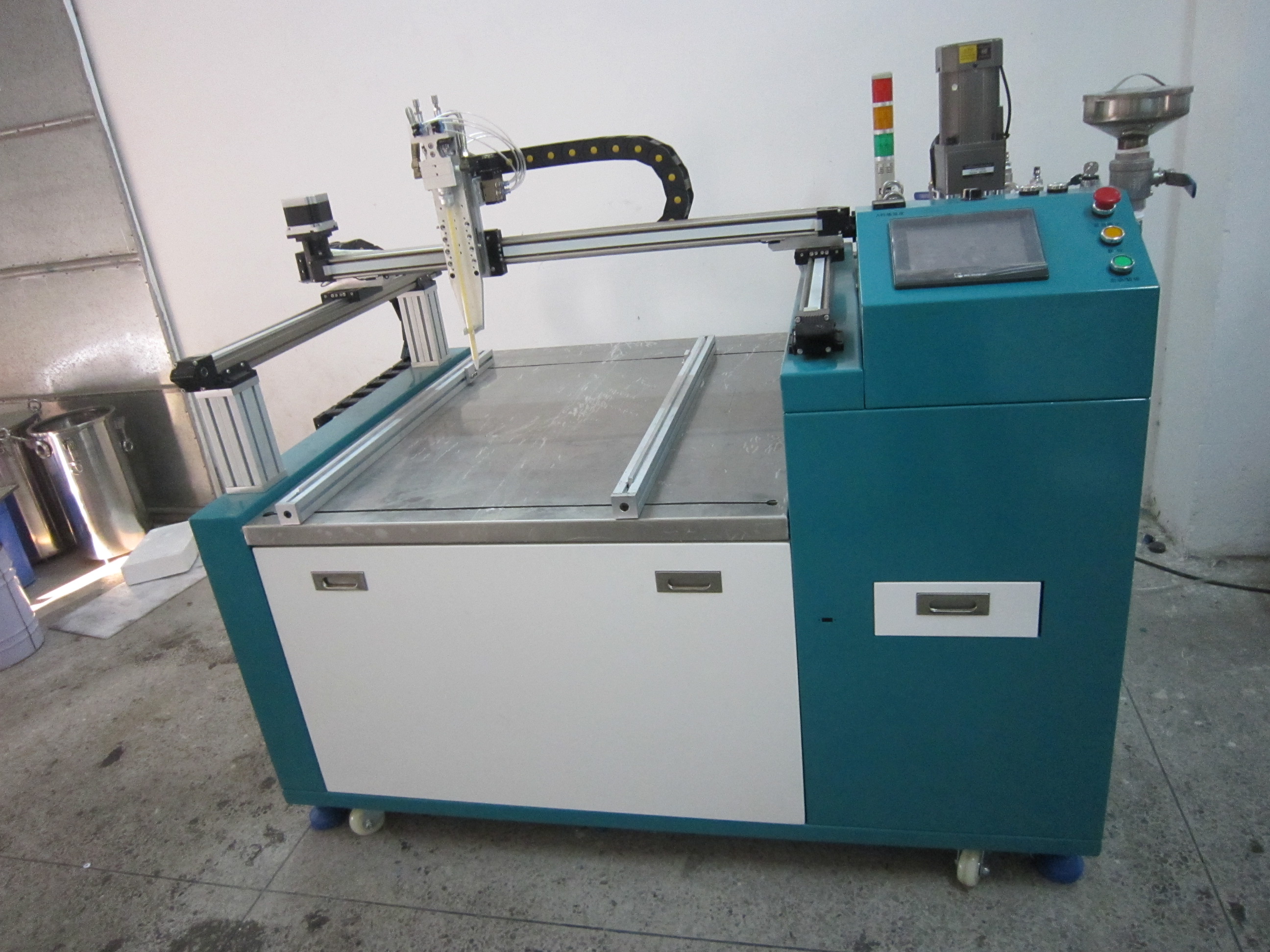 埋地?zé)艄嗄z機(jī)