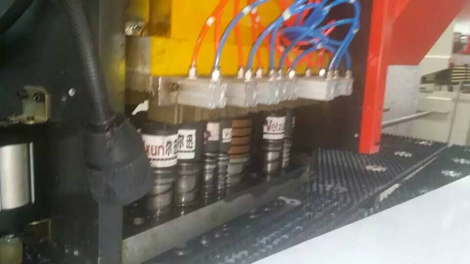 瑪士達(dá)中型數(shù)控沖床 全自動(dòng)沖床 鈑金加工*數(shù)控沖床 廠家*