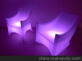 滾塑LED燈罩殼加工定做 滾塑酒吧LED桌椅定做 滾塑室內(nèi)外觀賞燈價(jià)格 塑料LED燈加工定做 塑料LED燈開(kāi)模