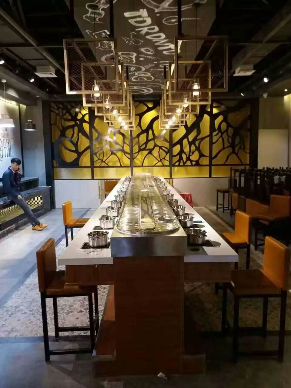 旋轉火鍋設備宏達