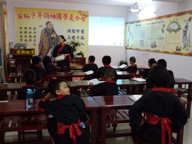 佛山夏令營培訓(xùn)機構(gòu)—佛山夏令營哪里好—佛山軍事夏令營