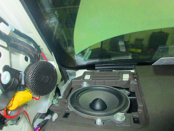 濰坊汽車音響改裝 豐田普拉多音響改裝勁浪165V33 濰坊成功專業(yè)汽車音響改裝