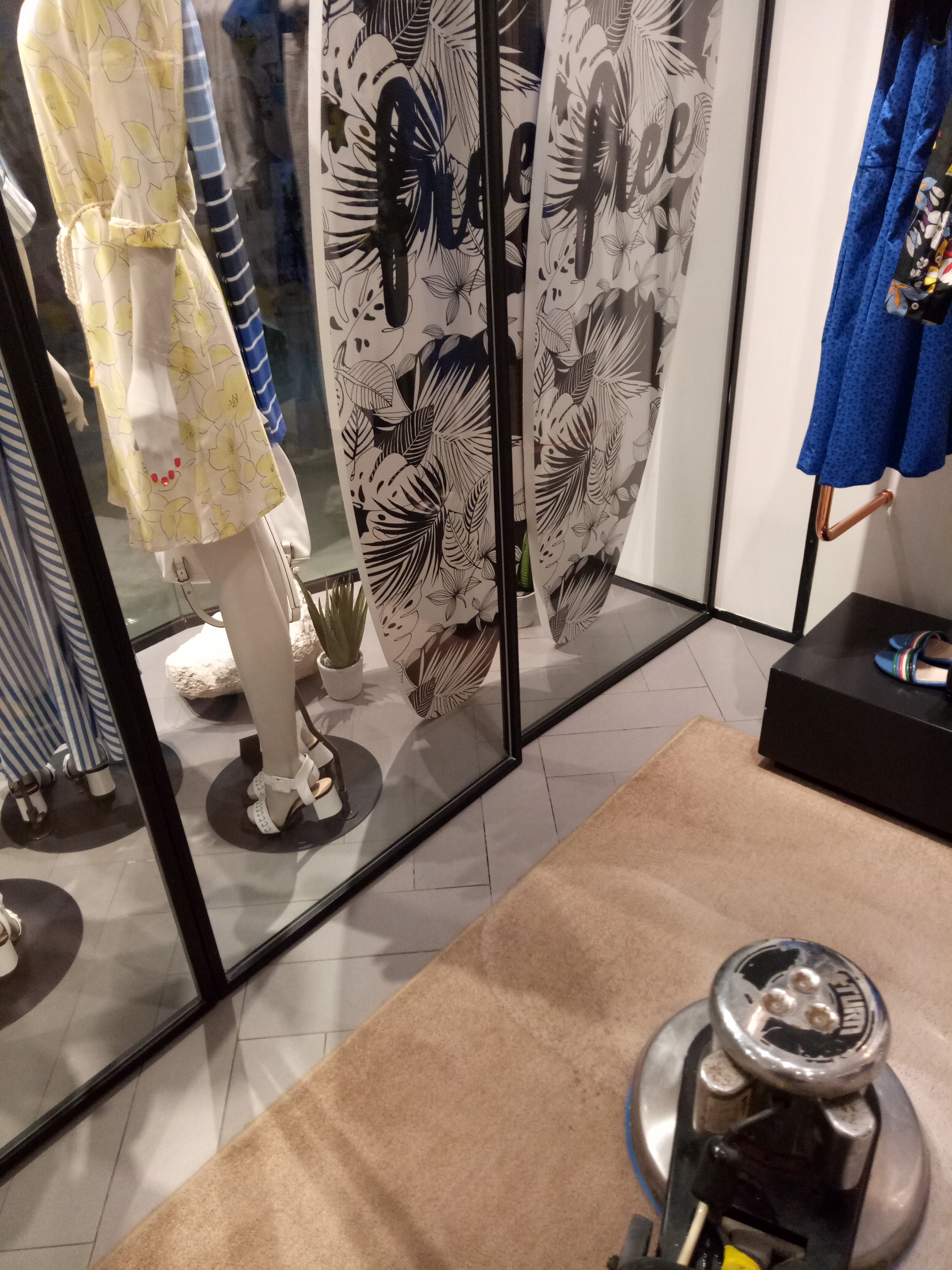 地毯清洗，地毯清洗價格，地毯清洗報價15806598860