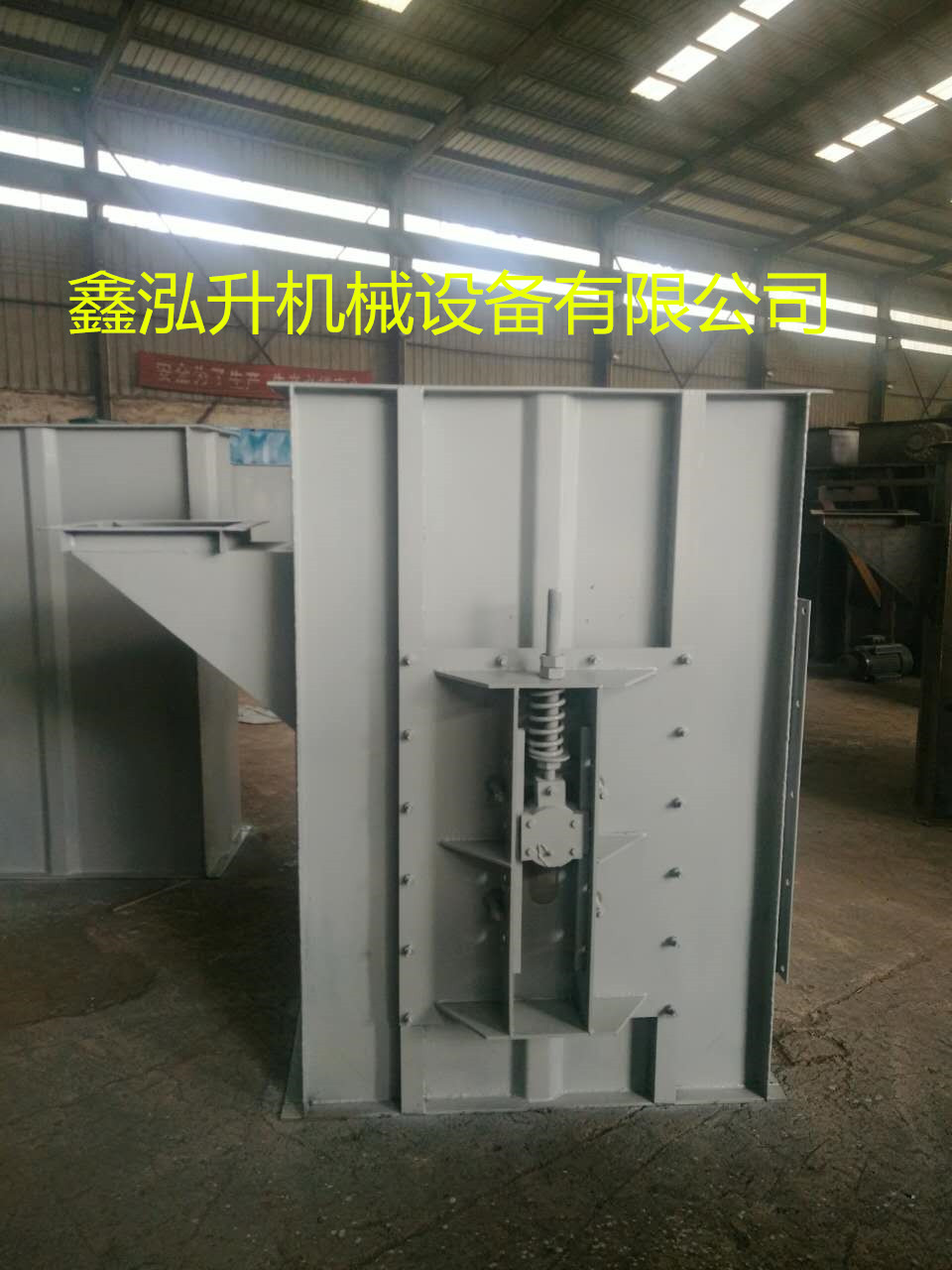 全國(guó)各地供應(yīng)板鏈提升機(jī)