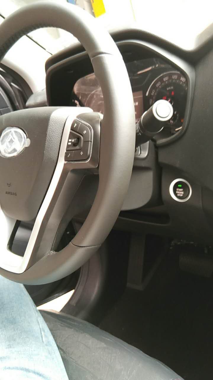 漳州上汽大通T60自動(dòng)豪華版 上汽大通T60自動(dòng)小雙兩驅(qū)豪華版